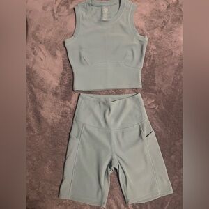 Move Theology brand, women’s gym set